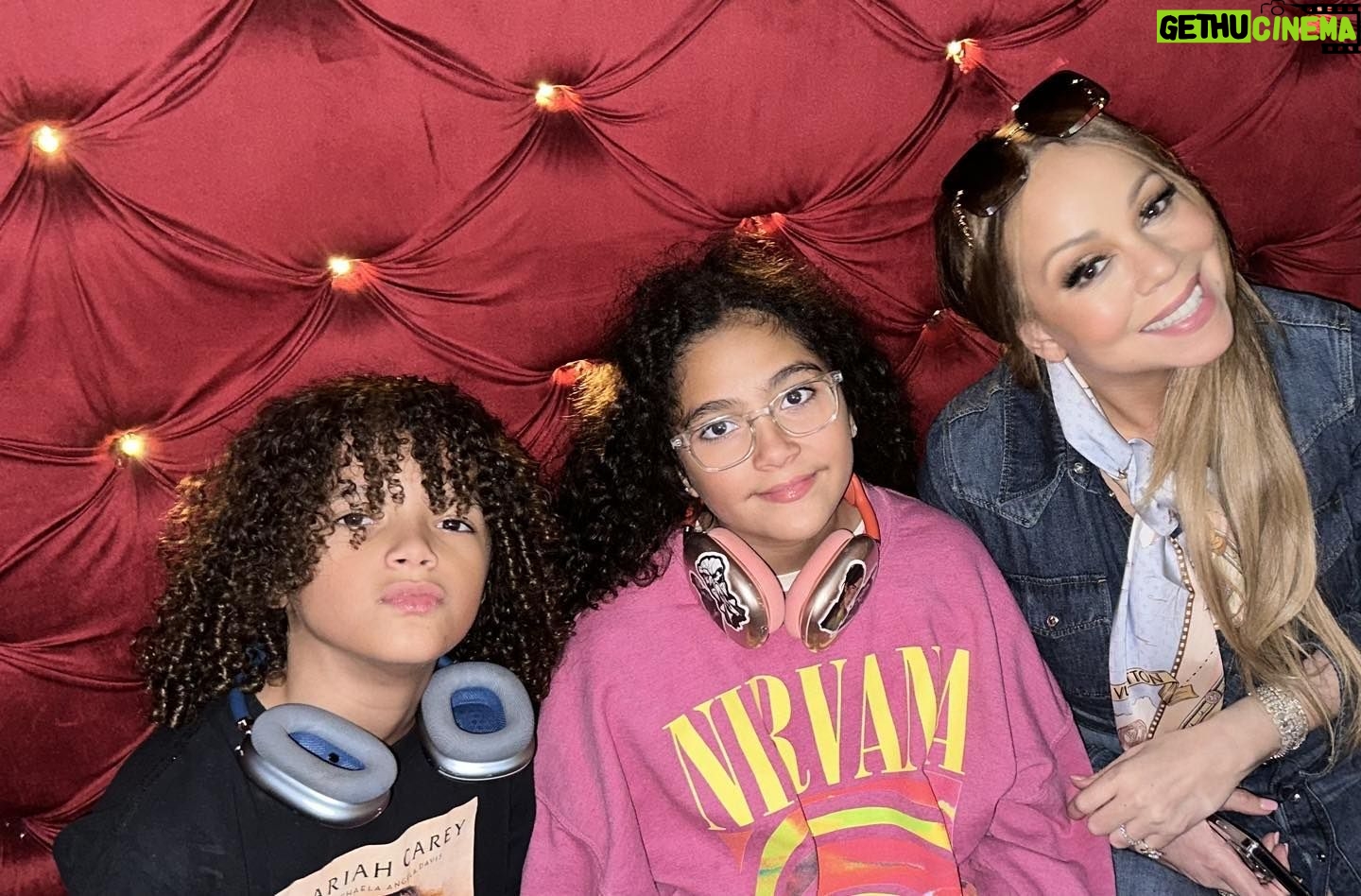 Mariah Carey Instagram - DemTWEENS taking over!!!!