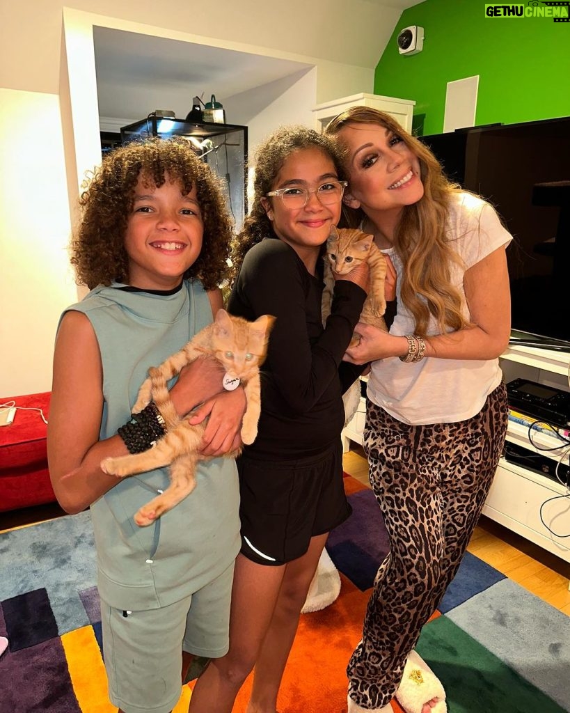 Mariah Carey Instagram - Summer prolonged... even though I try, I can't let go! ☀️Introducing #DemKittens, the new adopted family members: Nacho & Rocky Jr. 🐈🐈