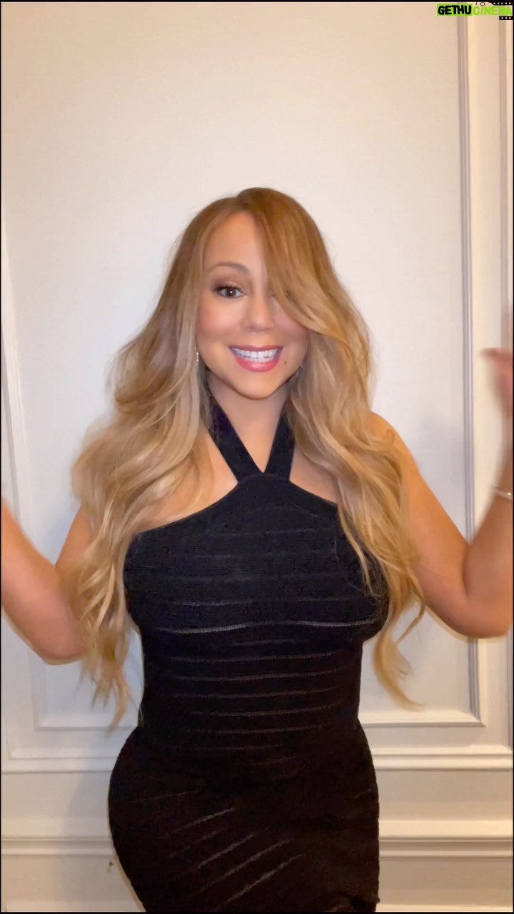 Mariah Carey Instagram - Itβs here! My Artist Series kicks off on @onepeloton on Friday, December 2! π΄πποΈββοΈππββοΈπ
βοΈ