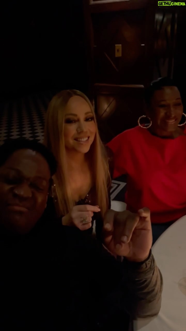 Mariah Carey Instagram - I’ve been asked to share an update on my anointed greens!!! 💚