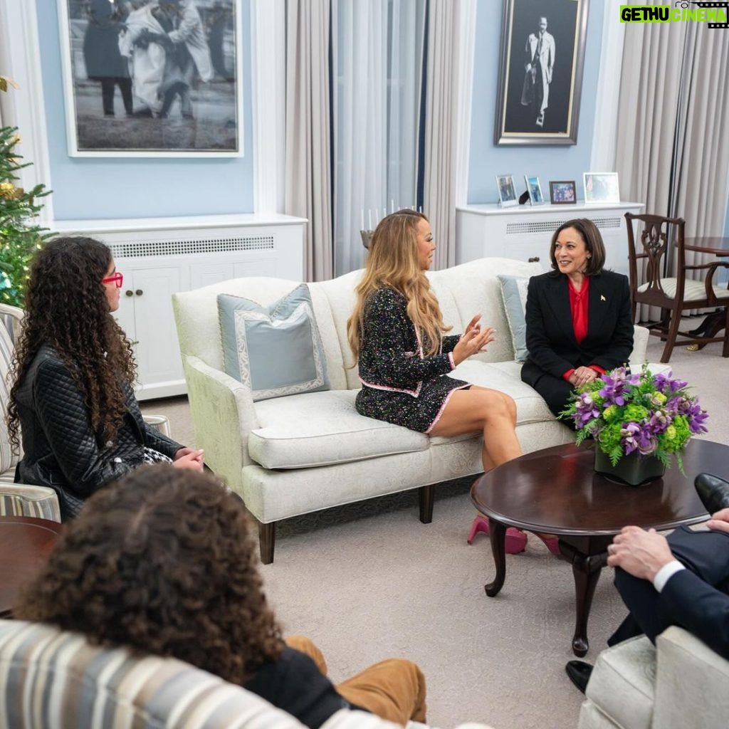 Mariah Carey Instagram - Last week I had the pleasure of meeting President Biden & Vice President Harris at the White House to ring in the holiday season! While there, we got to see all the festive decor and spread some cheer! 🎄❄️☃️