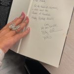 Mariah Carey Instagram - 🎶 Living like Babs cause it’s Evergreen 🎶 Reading the incredible memoir by @barbrastreisand on the tour bus!📕❤️ Thank you for the gift and the fabulous dedication @billyeichner 💋