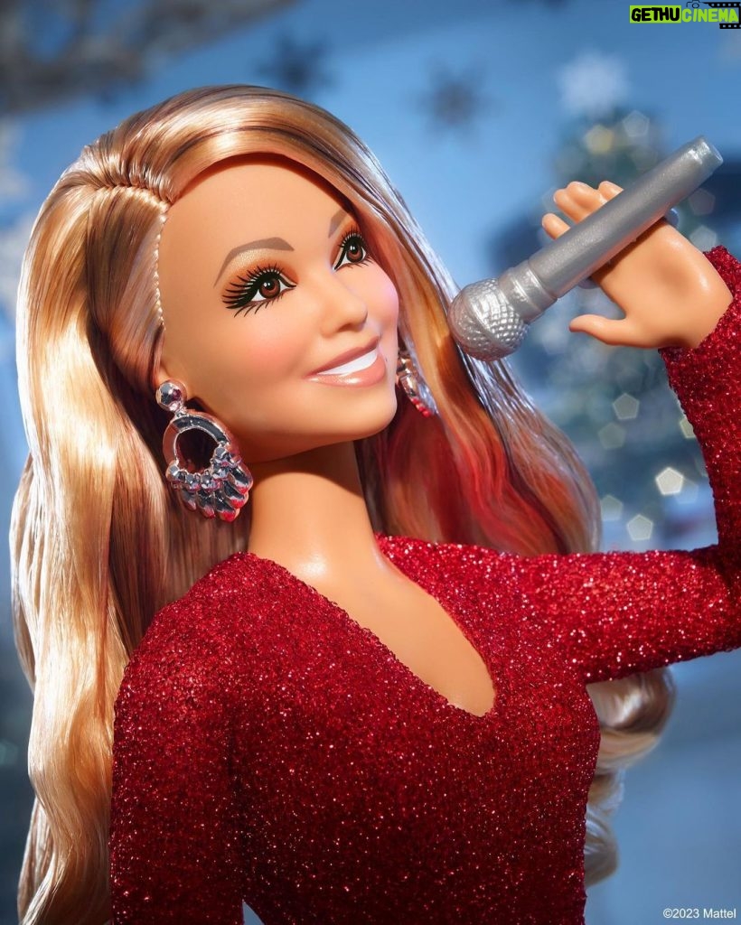 Mariah Carey Instagram - Ring in the season with @MariahCarey x Barbie – a true holiday classic worth singing about for years to come! 🎤✨ #Barbie #MariahSZN