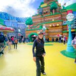 Marimar Vega Instagram - Corazón contento ❤️ de que estémos todos juntos y en LA,empezamos las vacaciones en familia en @unistudios Gracias @raul_bllamas por hacerlo posible disfrutamos muchísimo Universal Studios Hollywood