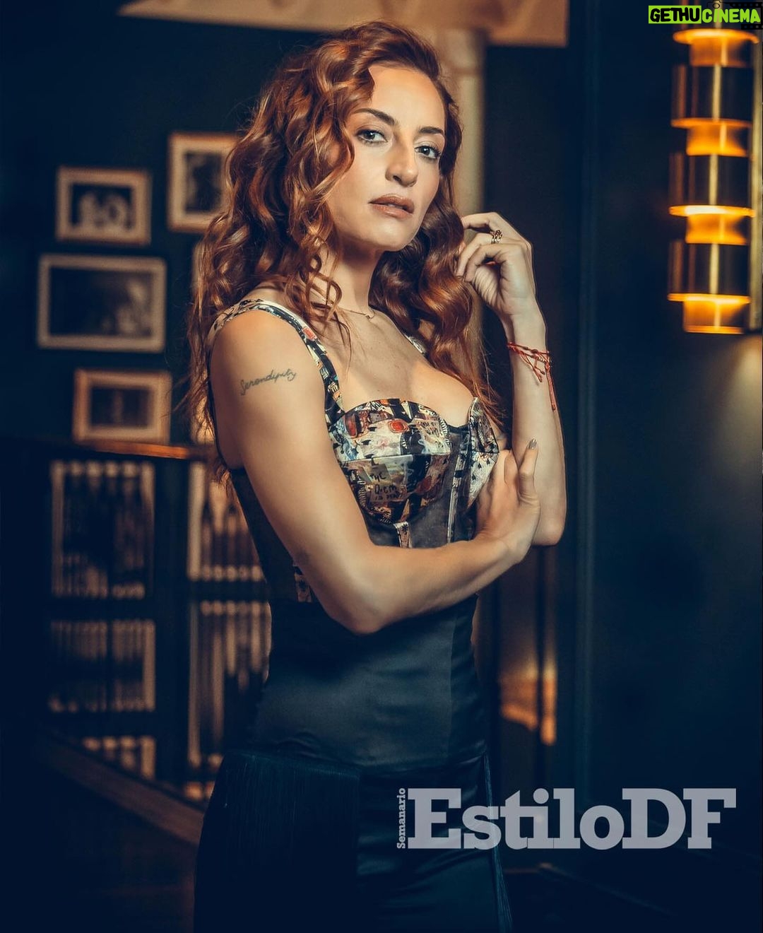 Marimar Vega Instagram - Hoy es viernes de #EstiloDF en portada tenemos a @marimarvega "Doctora Lucia", su más reciente proyecto, tiene un significado especial para la actriz, pues le llega en un momento de total plenitud en su vida y al mismo tiempo representa el cierre de un ciclo laboral. 📍 @tatel.mexicocity