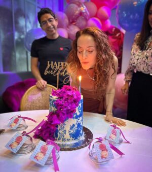 Marimar Vega Instagram - Y los cumplí feliz !!! 
Los amo familia, amigos y a todos los que comparten la vida conmigo.