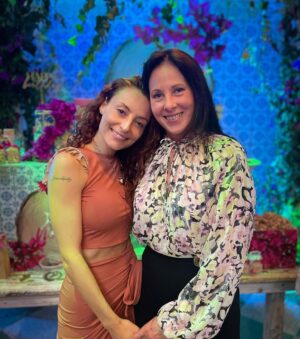 Marimar Vega Instagram - Y los cumplí feliz !!! 
Los amo familia, amigos y a todos los que comparten la vida conmigo.