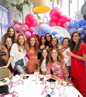 Marimar Vega Instagram - Y los cumplí feliz !!! 
Los amo familia, amigos y a todos los que comparten la vida conmigo.