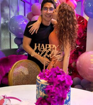 Marimar Vega Instagram - Y los cumplí feliz !!! 
Los amo familia, amigos y a todos los que comparten la vida conmigo.