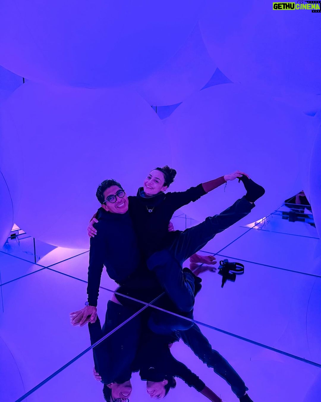 Marimar Vega Instagram - El mundo y sus colores ✨ de que color ves el tuyo ? teamLab Planets TOKYO / チームラボプラネッツ
