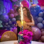 Marimar Vega Instagram - Gracias 2023 nos trataste muy bien!! Se cumplieron muchos sueños, se aprendió de los errores y empezamos este nuevo año con mucha ilusión y agradecimiento ✨✨ Que sea un año hermoso para todos los amo ❤️