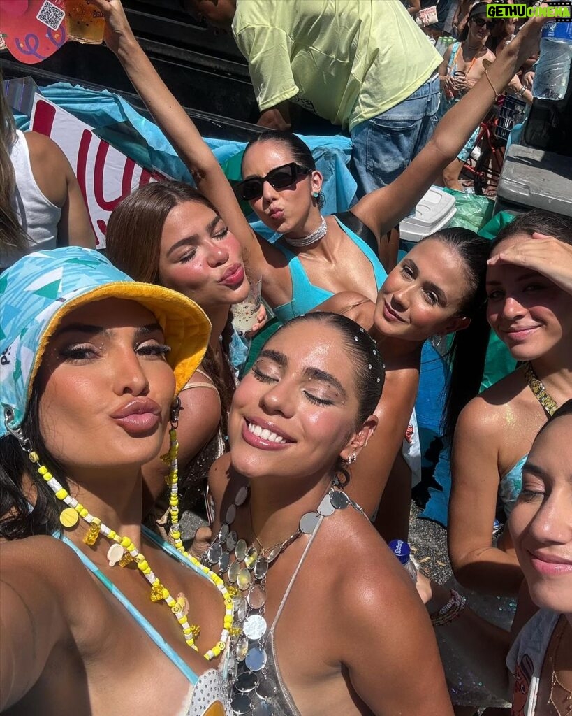 Marina Ferrari Instagram - Que dia bom 😊🐣 Maceió, Alagoas, Brasil