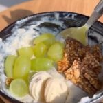 Marina Ferrari Instagram - Alguém aí prometeu comer mais saudável esse ano? Aí tem 10 receitas que eu só tinha colocado nos stories mas achei que merecia deixar salvo no feed! Esse ano tem muito mais pra vocês, vamo q vaaaaamo 😍🫶🏽 Maceió, Alagoas, Brasil
