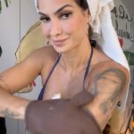 Marina Ferrari Instagram - O bronze que eu amo!!! 🤩 Aproveitem a Best Friday da @bestbronze que está com muitos kits e promoções imperdíveis. Usando o meu cupom: MARINA10 vocês garantem até 50% off + frete grátis. Vocês não vão ficar de fora, né??! *Consulte o regulamento no site www.bestbronze.com.br #Publi
