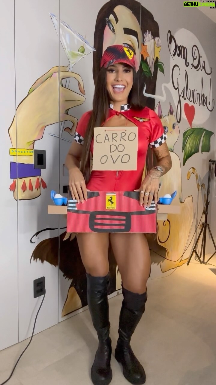 Marina Ferrari Instagram - ASSISTAM ATÉ O FINAL! KKKKK Quem aí quer comprar um ovo nessa Ferrari? 😂💕 (vou deixar o link da promo do Gummy nos stories)