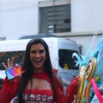 Marina Ferrari Instagram - ARREPIADA! Obrigada a todos os envolvidos 🙌🏽🥹🫶🏽 Aqui é Beija-Flor, doa a quem doer Do gênio sonhador, da gana de vencer Tá no meu peito, tá no meu grito Escola de respeito que coroa Benedito @beijafloroficial @prefeiturademaceio 😊🫶🏽 Marquês de Sapucaí, Rio de Janeiro - RJ, Brasil.