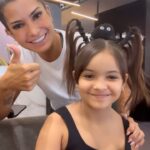 Marina Ferrari Instagram - FELIZ DIA DAS CRIANÇAS com improviso de penteado maluco nas minhas priminhas 🎃💕