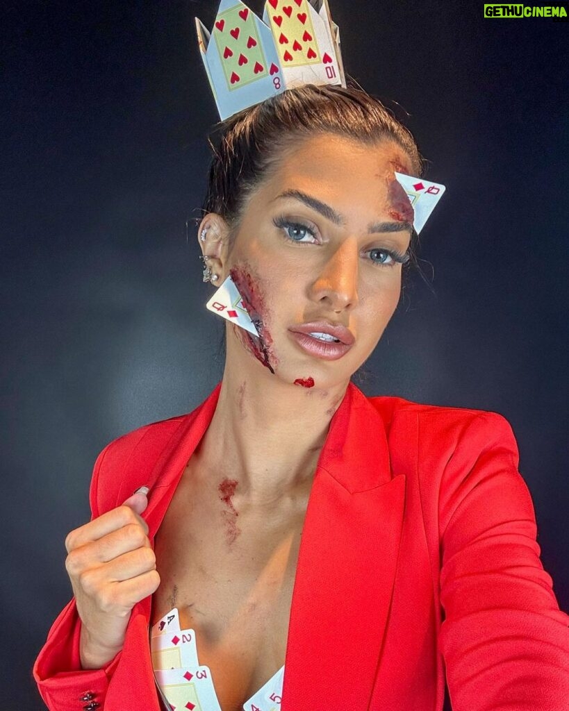 Marina Ferrari Instagram - Deixando fotinhas registradas das inspirações Halloween 2023 até agora! Quais personagens vcs querem para semana final? E qual foi a preferida?👇🏽😍 comenta aqui
