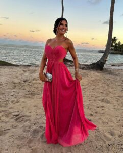 Marina Ferrari Instagram - Mais um sábado especial, casando mais um casal! FELICIDADES 💍🫶🏽 Look @lojataniabastos Produção @espacomarinaferrari Maceió, Brazil