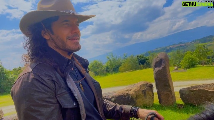 Mario Cimarro Instagram - Y llego el día . Esta noche el estreno Pasion de Gavilanes Temporada 2 @telemundo 10pm/9c