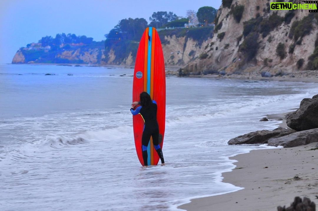 Mario Cimarro Instagram - Mientras yo respire, Tú seras mi aire, Mi más bello amanecer , Mi mas bello sueño, Mi mas bello paisaje, Mi mas bello amor, Mi mas bonita poesia Malibu, California