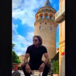 Mario Cimarro Instagram - Vivo de tu palabra y eternamente espero, llamarte mía como quien espera un tesoro. İstanbul Turkey