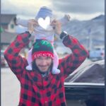 Mario Cimarro Instagram - Hoy papa me llevo a ver la nieve por primera vez ! 👼❄️Today dad took me to see the snow in person for the first time ❄️