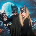 Mario Cimarro Instagram - Celebrando doblemente este Happy Halloween 🎃 👻 y los dos mesesitos de nuestra bebé Briana 🎉🎊 🎂 👼 👻 🦇 🎈🎁 y recordando otros festejos como el dia de Los Muertos o Día de los Santos ! Pásenla a gusto de acuerdo a sus creencias y tradiciones !
