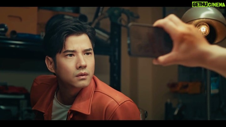 Mario Maurer Instagram - มาแล้ว มาจริง โอ้มาอวดโฆษณาตัวใหม่จากรถโดนใจ 🚙🫰🏻🧡 เปิดตัวเต็มกำลังกับเว็บไซต์ซื้อขายรถ www.Roddonjai.com ที่คัดมาแต่รถโดน ๆ ที่รถโดนใจกับรถมือสองคุณภาพคัดพิเศษที่หาที่ไหนไม่ได้ แต่! รวมมาไว้แล้วที่รถโดนใจ ที่นี่ที่เดียว ทั้ง 1. รถผู้บริหารวิ่งน้อย 2. รถ 5 ดาว ไม่ถึง 5 ปี 3. รถเทสจากโชว์รูม 4. รถนางฟ้า เช็กแต่ศูนย์ 5. รถวารันตีเหลือ พร้อมรถคุณภาพโดนใจอีกมากมายกว่า 8,000 คัน! และพิเศษ! ซื้อรถบนรถโดนใจและจัดสินเชื่อรถยนต์ใช้แล้วกับทางทีทีบีไดรฟ์ ตั้งแต่วันนี้ - วันที่ 31 ตุลาคม 2566 อนุมัติและเกิดเป็นสัญญาภายในวันที่ 30 พฤศจิกายน 2566 รับสิทธิ์ขับฟรีสูงสุด 90 วันพร้อมรับของขวัญสุดพิเศษจากรถโดนใจมูลค่า 800 บาท อย่าลืมนะจ้ะ โอ้ขอย้ำ มองหารถมือสองคุณภาพต้องรถโดนใจเท่านั้น และอย่าลืมไปดูโฆษณาตัวเต็ม ‘สุดระห่ำตามหารถมือสองไปช่วยเมีย!’ จากโอ้และรถโดนใจได้ที่นี่ คลิกเลย www.Roddonjai.com #ttbDRIVE #Roddonjai #รถโดนใจ #รถมือสอง #คัดมาแต่รถโดนๆที่รถโดนใจ