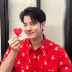 Mario Maurer Instagram - ให้เวลา 3 วินาที!! มาทายว่าโอ้ชอบอะไร มีใครตอบถูก ตอบทันกันบ้างครับ(moon laugh) แล้วให้ J&T Express ช่วยจัดส่งพัสดุให้ทุกที่ทั่วไทย ตลอด 365 วันกันนะครับ #JntExpressTH