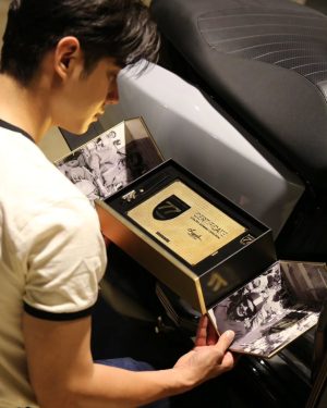 Mario Maurer Instagram - Rare and  limited  its a must have 

#Lambretta77thAnniversary
#Lambretta
#แลมไปด้วยกัน