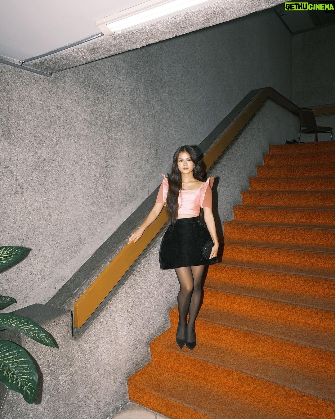 Maris Racal Instagram - Cinemalaya opening night ๐ ๐ธ @meetkeso thank you so much @adrianneconcept and @josephpalmaph for this look and thank you @miss.vince_ loved the barbie filipiniana moment! Thank you @makeupbyjaysalcedo @dalemallari_