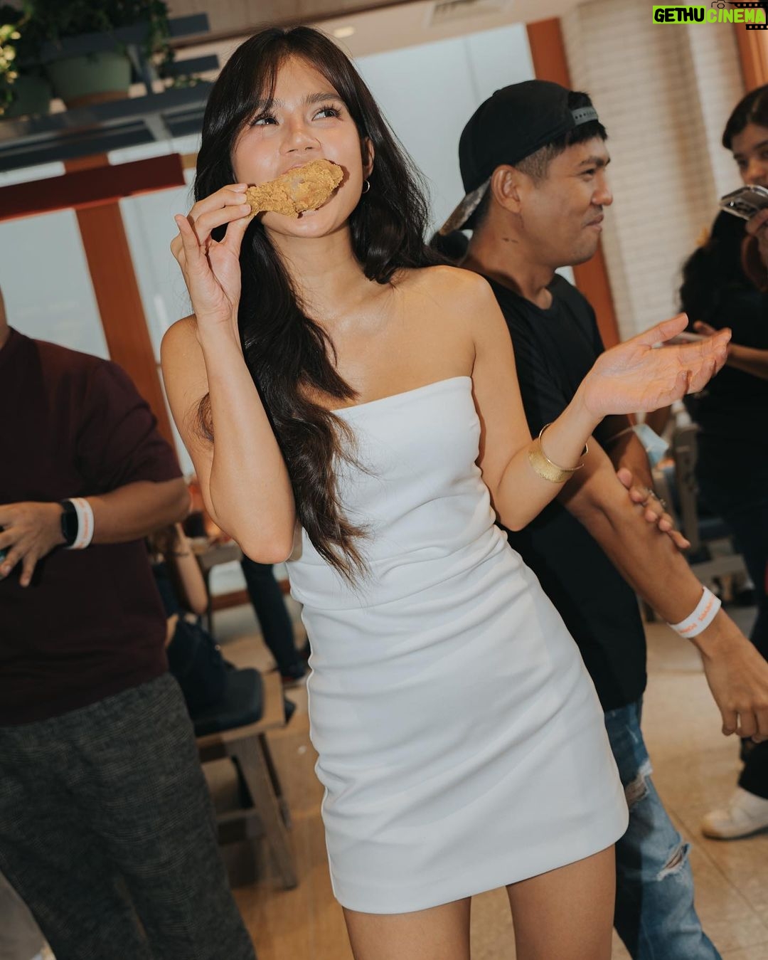 Maris Racal Instagram - Celebrated Popeyes’ 50th store and it’s their biggest store so far! 🤩 Come and visit! 📸 @pvfotographs