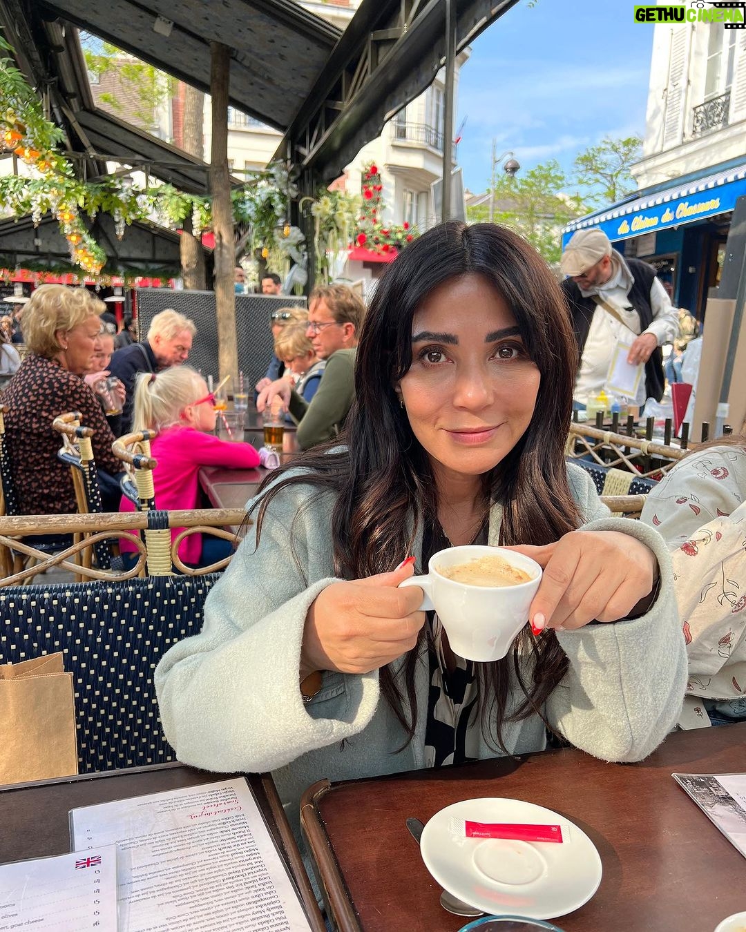 Marisol Nichols Instagram - Waking up and knowing that coffee is the only thing that can get me through the week #sorrynotsorry ☕️