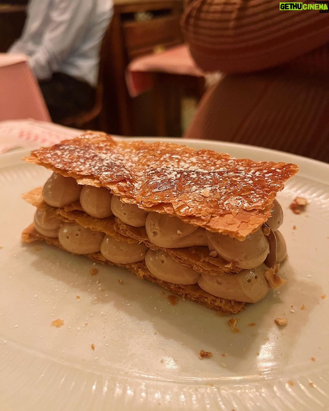 Marisol Nichols Instagram - I can almost smell the pastries… take me back #paris 🇫🇷🥐 Paris,France