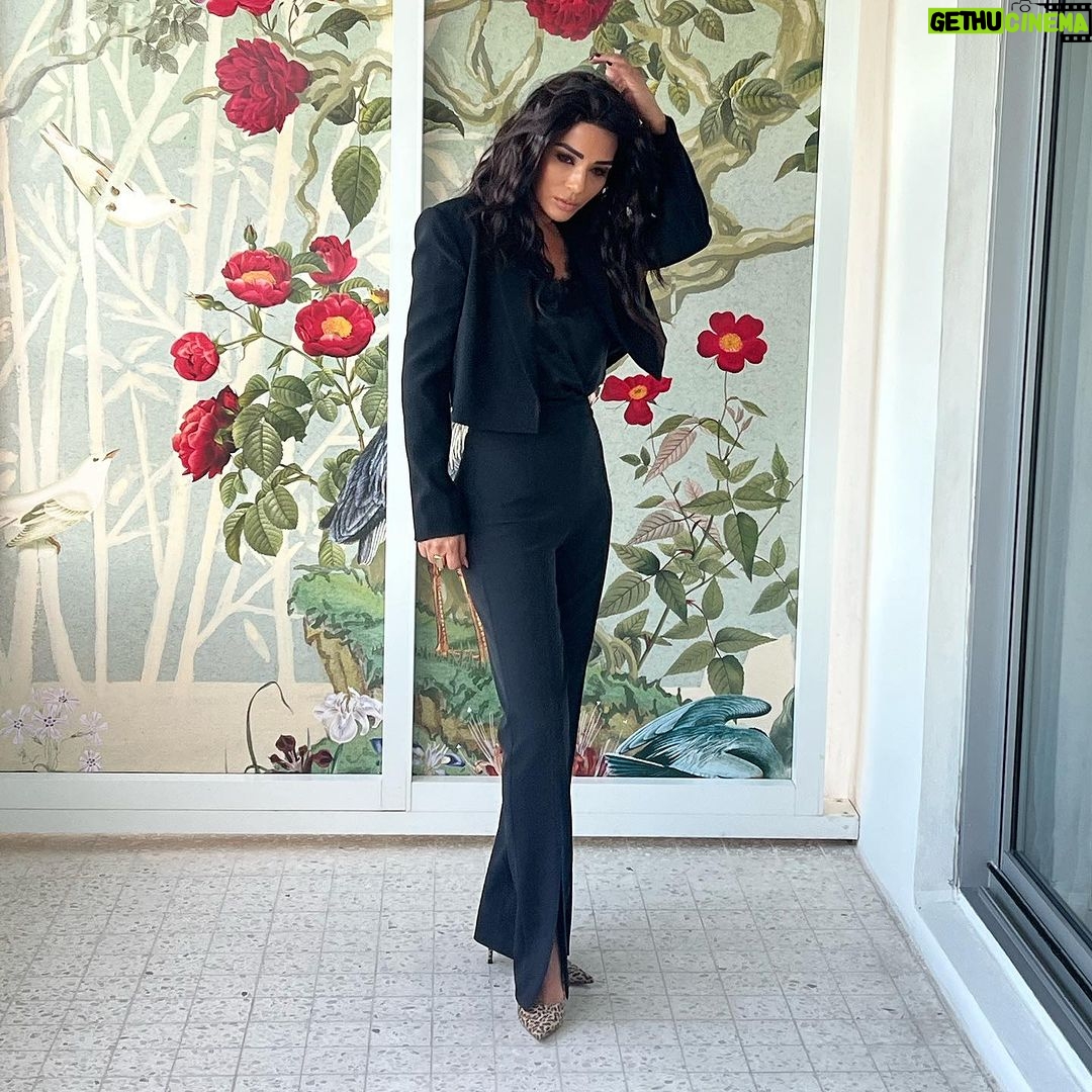 Marisol Nichols Instagram - Channel your inner flamenco 💃🏽 Miami,FL