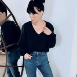 Marisol Nichols Instagram - Mondays mood is Navy Blue 💙 Top to bottom @agolde
