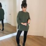 Marisol Nichols Instagram - Cozy…but make it fashion ✨ #mondaymood Sweater: @stefanel_official Boots: @fendi Leggings: @aritzia Ring: @traceenicholsjewelry