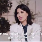 Mariya Efrosinina Instagram - Цей фрагмент нашого діалогу з @kola__official багатьох з вас дуже сильно тригернув. Як, власне, і мене саму на зйомці. Думаю, як і саму Настю. Про всяк випадок, зауважу, що мова тут взагалі не про показове хизування щастям та радощами.. Йдеться про вміння сьогодні це щастя собі дозволити всередині, прийняти його з вдячністю, радіти йому, не відчуваючи почуття провини. Я вважаю, що вміння знаходити в житті щасливі моменти та віддаватись їм- це сьогодні джерело для виживання. Це те, що відновлює пульс та дає сили діяти, вірити в краще та допомагати іншим. Робіть одне одного щасливими. Це того варте… *Повний випуск на моєму каналі. Посилання в профілі.