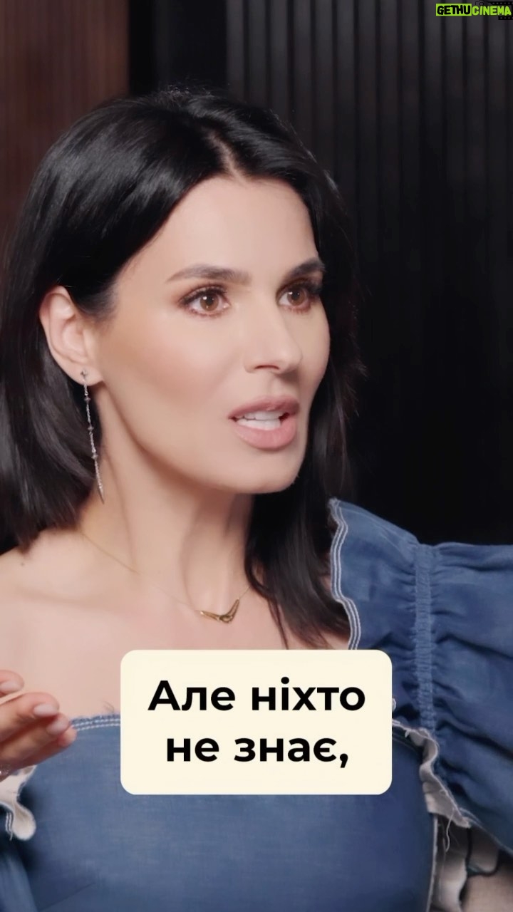 Mariya Efrosinina Instagram - Кожного разу, як торкнешся якогось токсіку, одразу хочеться хапатися за адекватне та здорове, та подихати… От дивлюся я на цю пару @_inna_mi_ та @timur.miroshnychenko , і чомусь мені здається, що в них немає навіть натяків на те, що хтось з них щось комусь винен.. Разом пройшли через стільки випробувань, в повазі до почуттів кожного, прийняли разом таке найвідповідальніше рішення! І разом йдуть далі! От краще це інтерв’ю подивіться та надихніться.. Посилання в профілі. *Моя традиційна безмежна подяка @parkovy.info за наші стильні локації для зйомок!