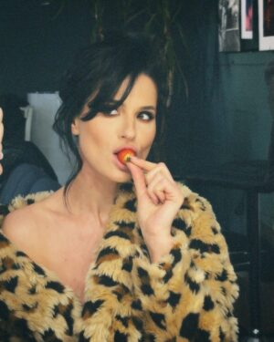 Mariya Efrosinina Instagram - Backstage moments..
captured by @yulia_gavelya