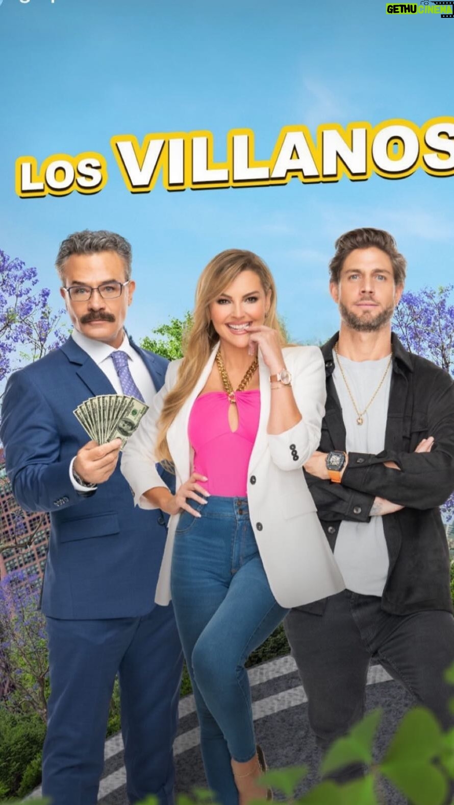 Marjorie de Sousa Instagram - Y tu crees en los golpes de suerte ??? #evamontana próximo 16 de octubre 😀por @canalestrellas 8:30 pm 🌟🌟 @golpedesuertetv @nicandrodiazof @antonioarvizuv