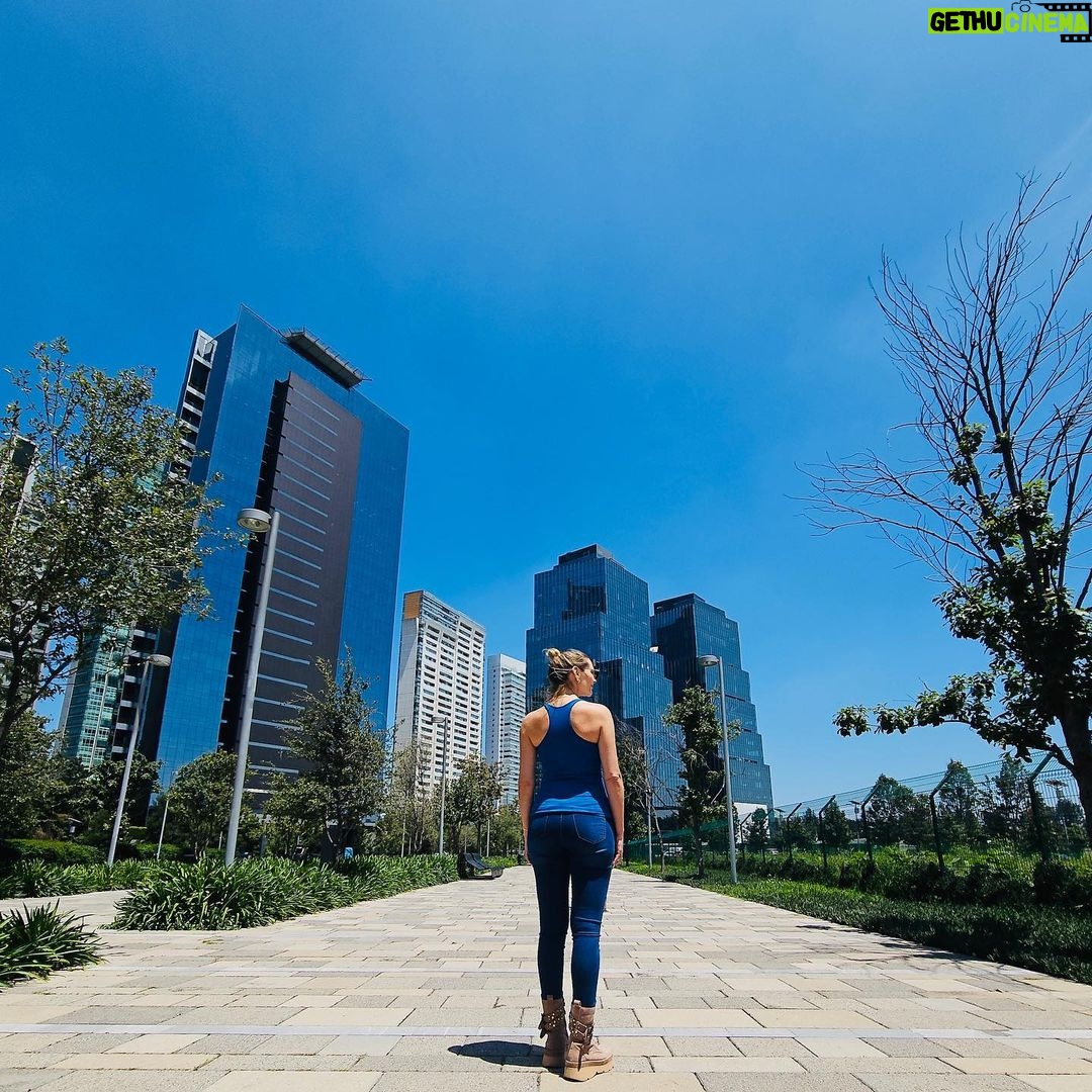 Marjorie de Sousa Instagram - Amo los días de 🌞 y tu ? 🥰🥰🥰🥰 #felizdomingo ☀️