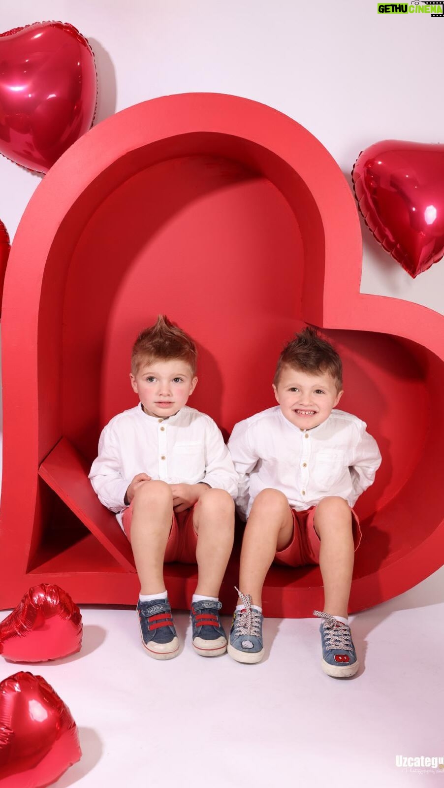 Marjorie de Sousa Instagram - Nuestro lugar de amor ❤️para aprender 🥰 para shot inf aquí 🥰 @coloringdreamsmiami ❤️❤️ #miami