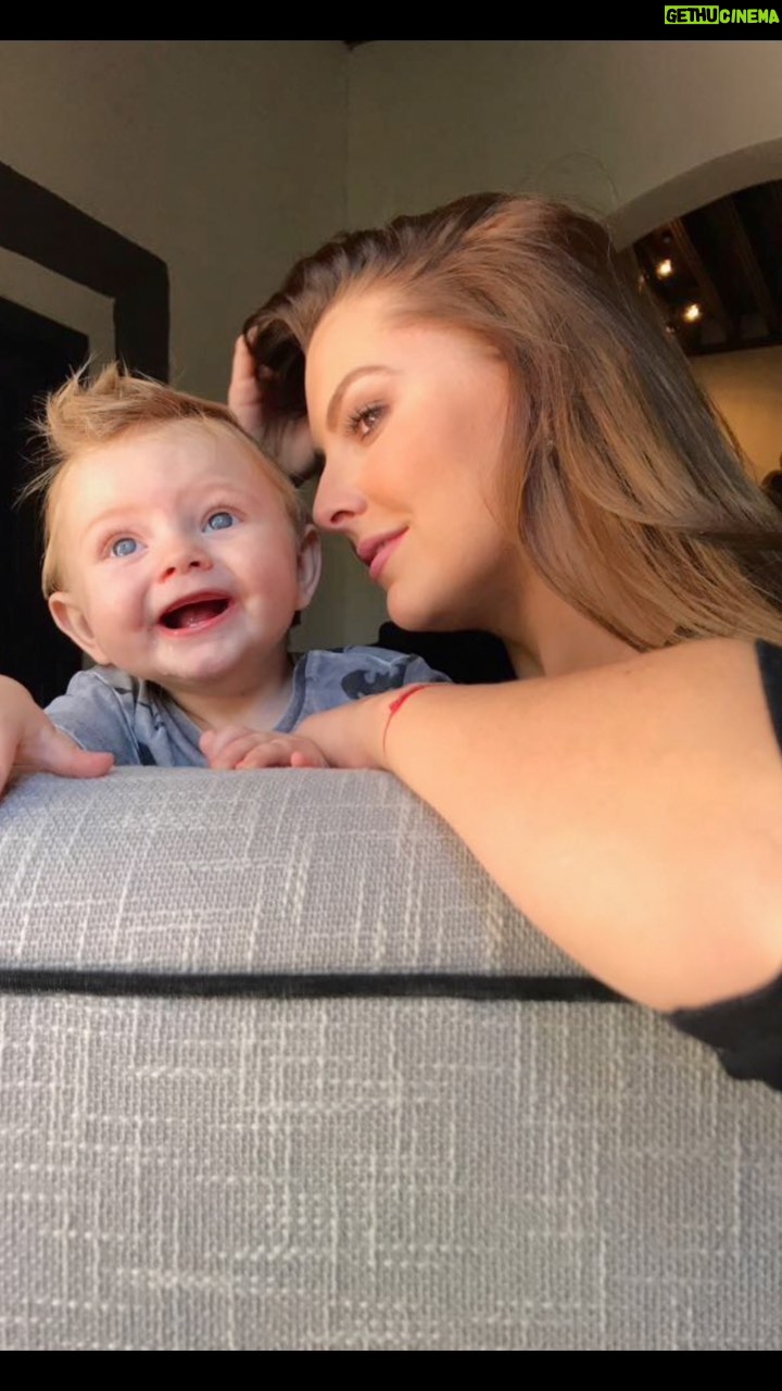Marjorie de Sousa Instagram - Feliz día mamitas bellas ❤️❤️🥰🥰🥰🥰🥰🥰 gracias, gracias, gracias 🙌🏻🙌🏻🙌🏻🙌🏻🙌🏻 te amo madre, te amo hijo 🥰 ♾️♾️♾️♾️♾️♾️♾️♾️♾️♾️♾️♾️♾️♾️♾️♾️