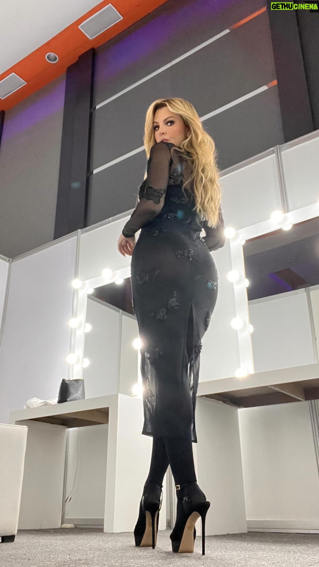 Marjorie de Sousa - 46.4K Likes - @milifetime @yahayrafilms @vip2000tv @alepalomera1 @mediaconceptspr @palomeragroup @enricobompani @palafoxmexico @vanessaarellanomakeup #olé