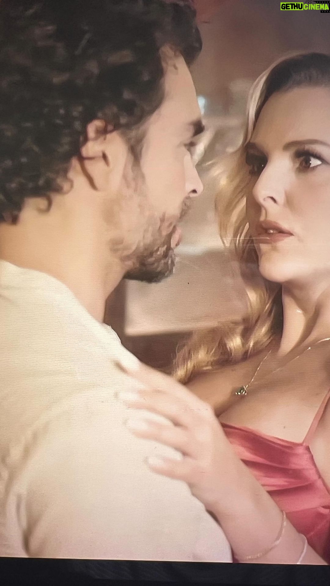 Marjorie de Sousa Instagram - Que emoción!!! 😍😍😍 este sábado 18 de noviembre los esperamos por @milifetime 10pm Mex #noviospornavidad
