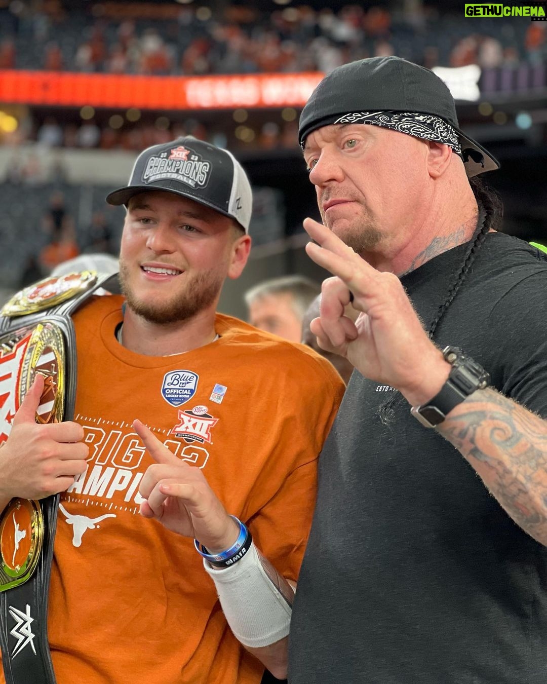 Mark Calaway Instagram - Congrats @texasfootball! #Big12Champs #HookEm 🤘🏻 AT&T Stadium
