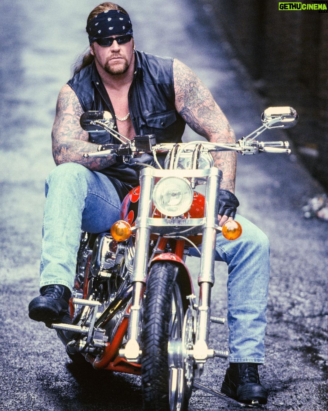 Mark Calaway Instagram - Unseen @undertaker photos 📸