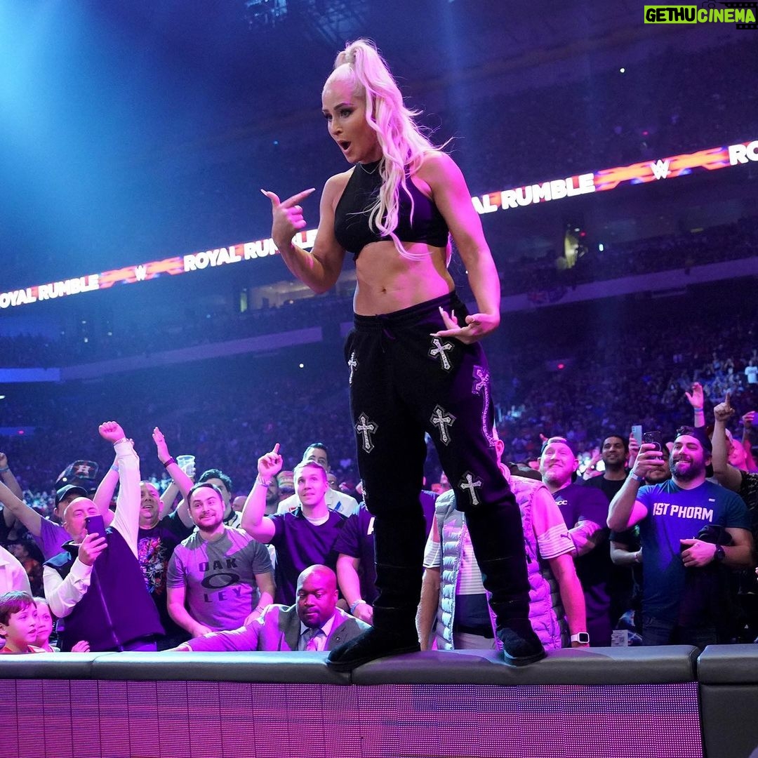 Mark Calaway Instagram - Kudos to all involved in last night’s #RoyalRumble, it was a next-level show! So proud of @mimicalacool, always great to see her get back in the ring! And it was a pleasure meeting @hardy, he killed it with his performance of #SoldOut! Alamodome